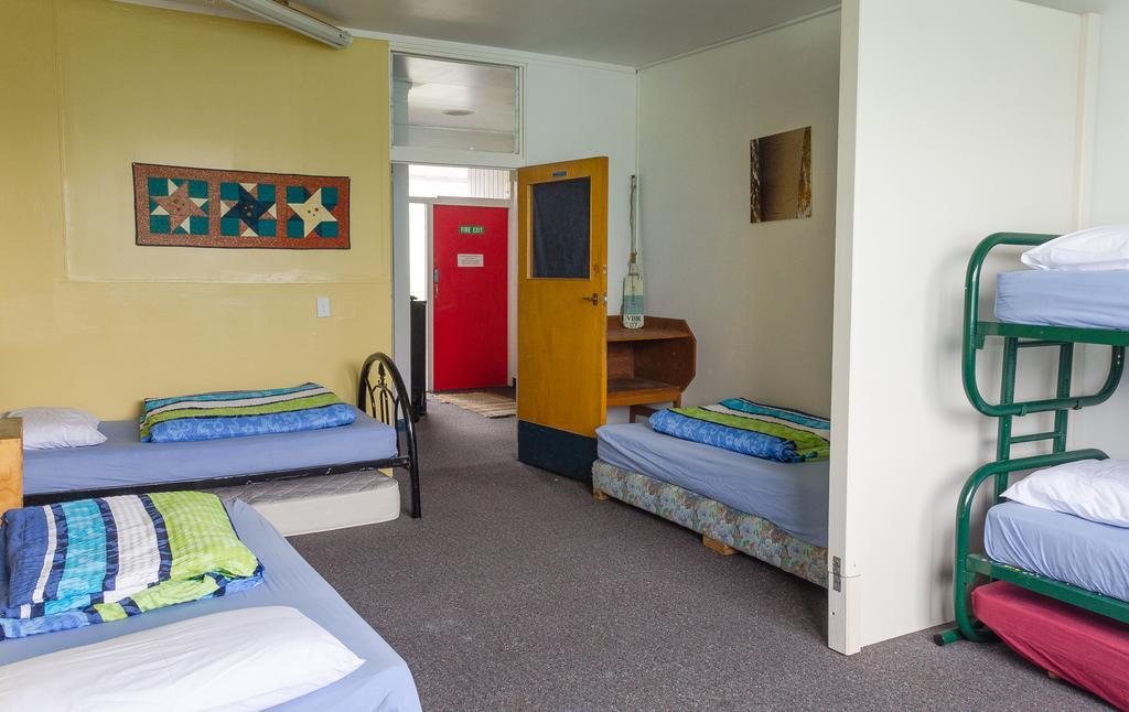 הוסטל וונגאנואי 42B College House מראה חיצוני תמונה