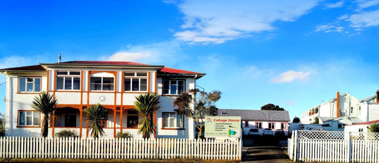 הוסטל וונגאנואי 42B College House מראה חיצוני תמונה